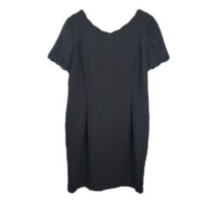 𝅺SAG Harbor Size 14 Short Sleeve Back Button Detail Dress